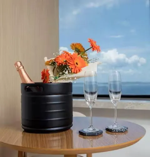 Sol Victoria Marina 909 Aparthotel Salvador